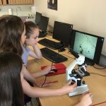 middle-school-lab-microscopes (3)